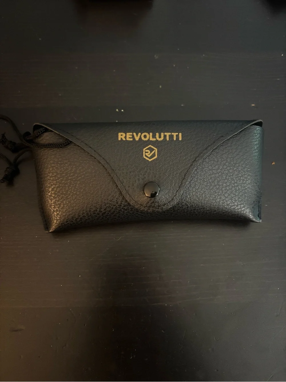 Revolutti Unisex Black Classic Wayfarer Sunglasses